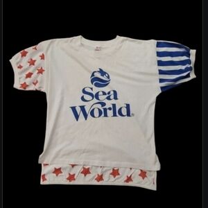 Sea World Stars and Stripes. Red White and Blue